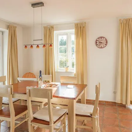 Reetdachhaus-bernstein Vakantiehuis *